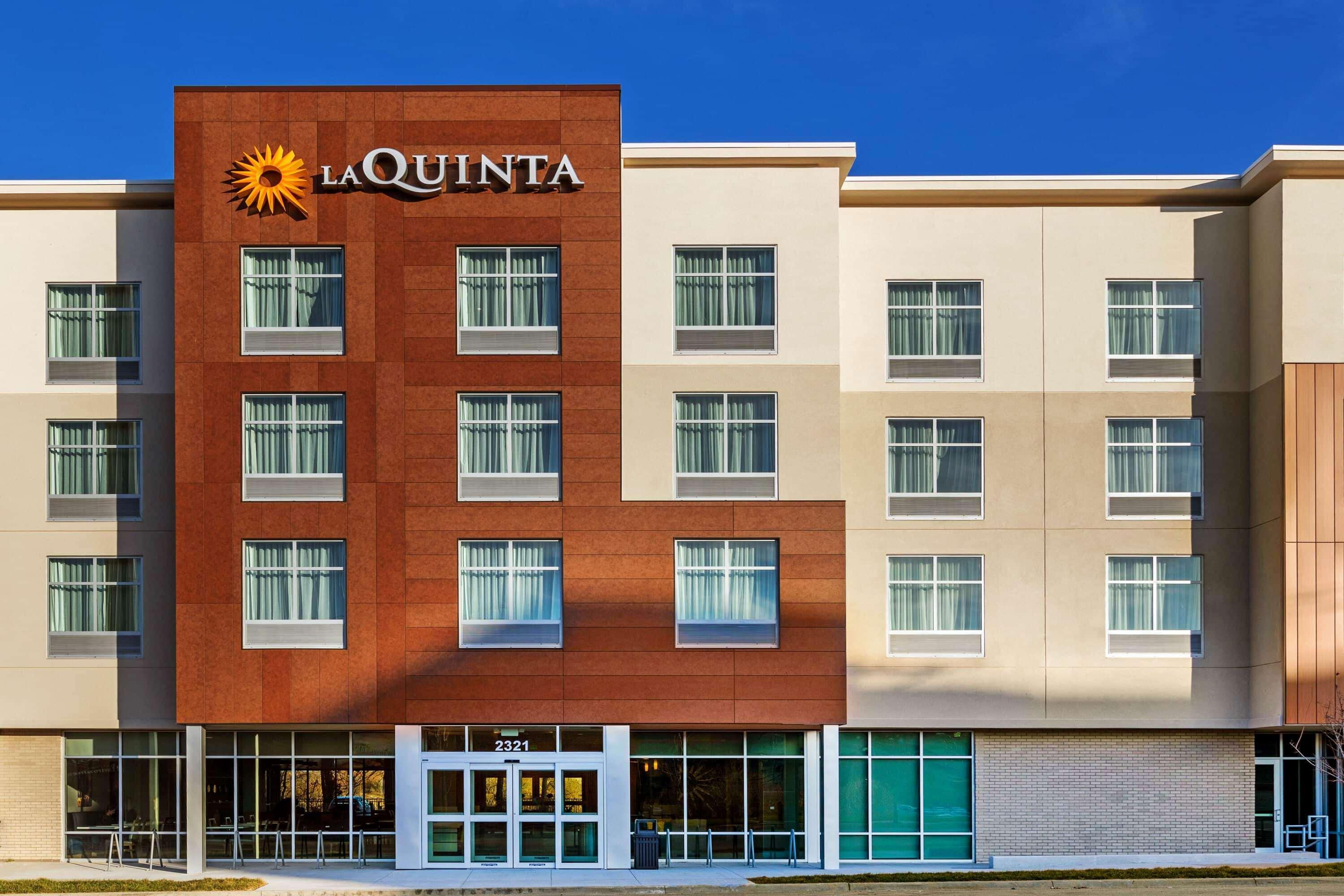La Quinta & By Wyndham Kansas Beacon Hill Hotel 3*